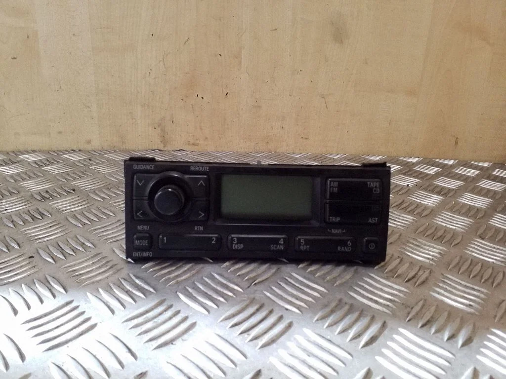 Radio/CD/DVD atskaņotājs/navigācija 8611005011