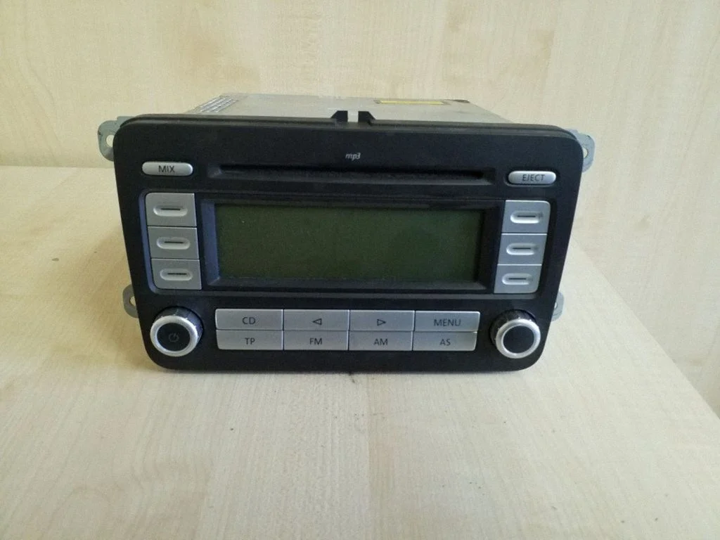 Radio/CD/DVD/GPS head unit 1K0035186AD