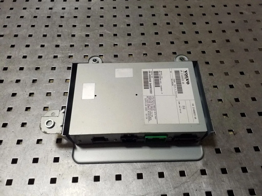 Sound amplifier – Volvo XC70 (2014-2016)