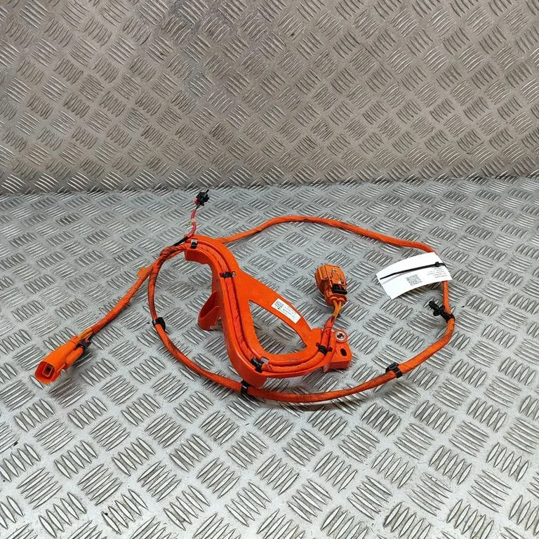 Muud juhtmed / juhtmestik – Tesla Model Y (2020-)