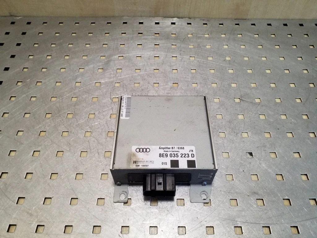 Sound amplifier 8E9035223D