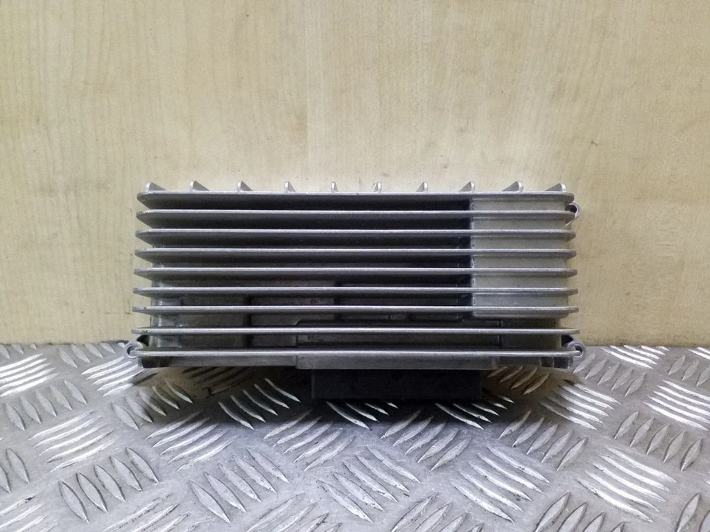Sound amplifier – Audi A4 Allroad B8 (2008-2016)