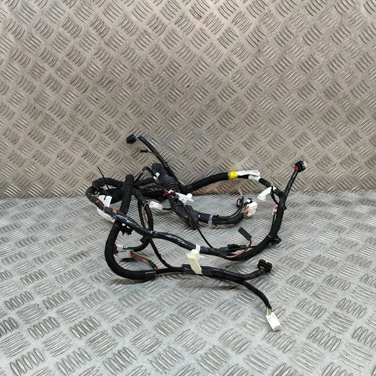 Muud juhtmed / juhtmestik 148905500D