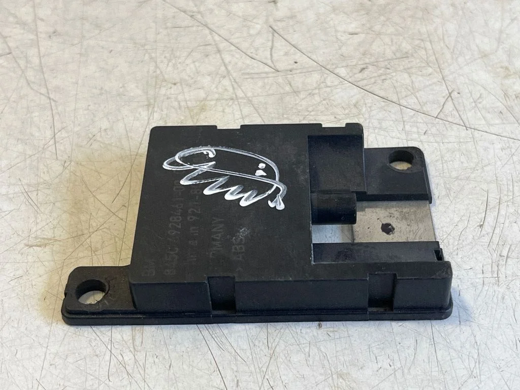 Antenas pastiprinātājs 692846100