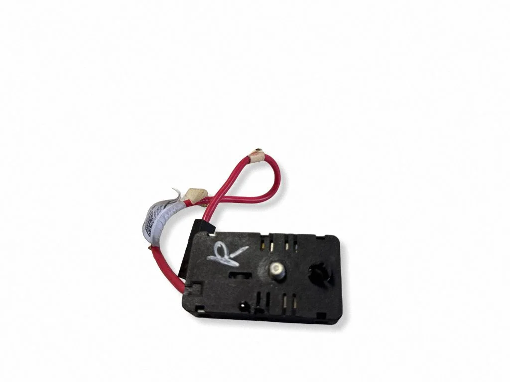 Antenas pastiprinātājs 150942100B