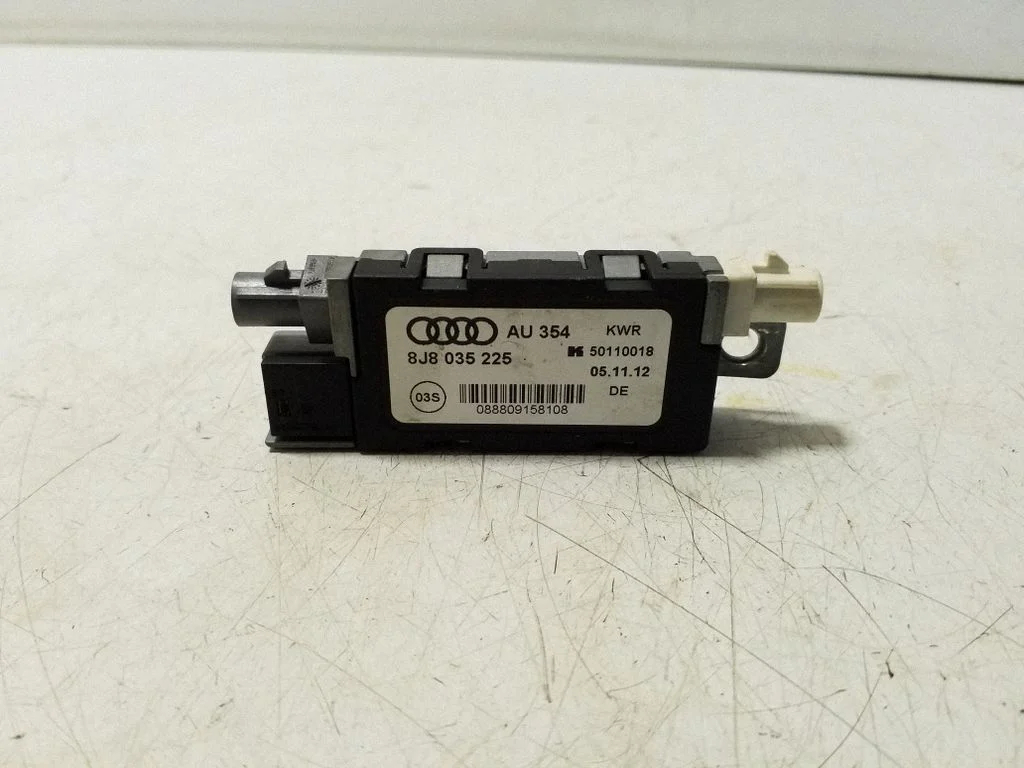 Antenni võimendi 8J8035225