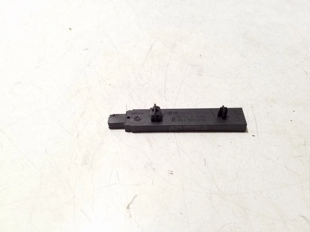 Aerial antenna amplifier 5K0962132A