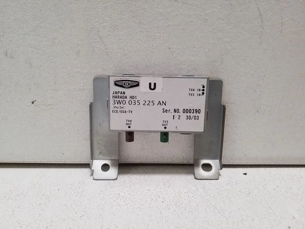 Antenas pastiprinātājs – Bentley Continental (2003-2017)