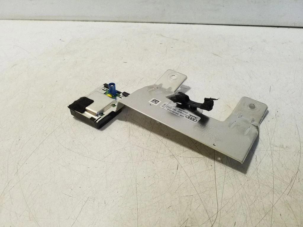 Wzmacniacz antenowy – Audi A1 (2010-2018)