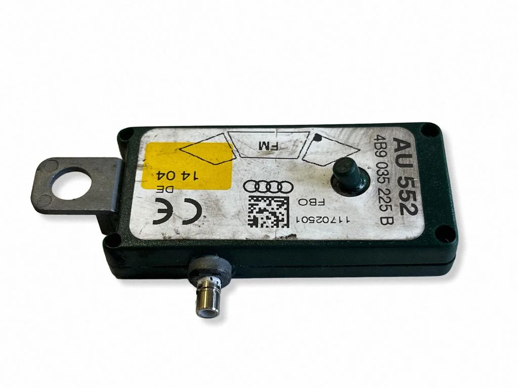 Antenni võimendi – Audi A6 S6 C5 4B (1997-2005)