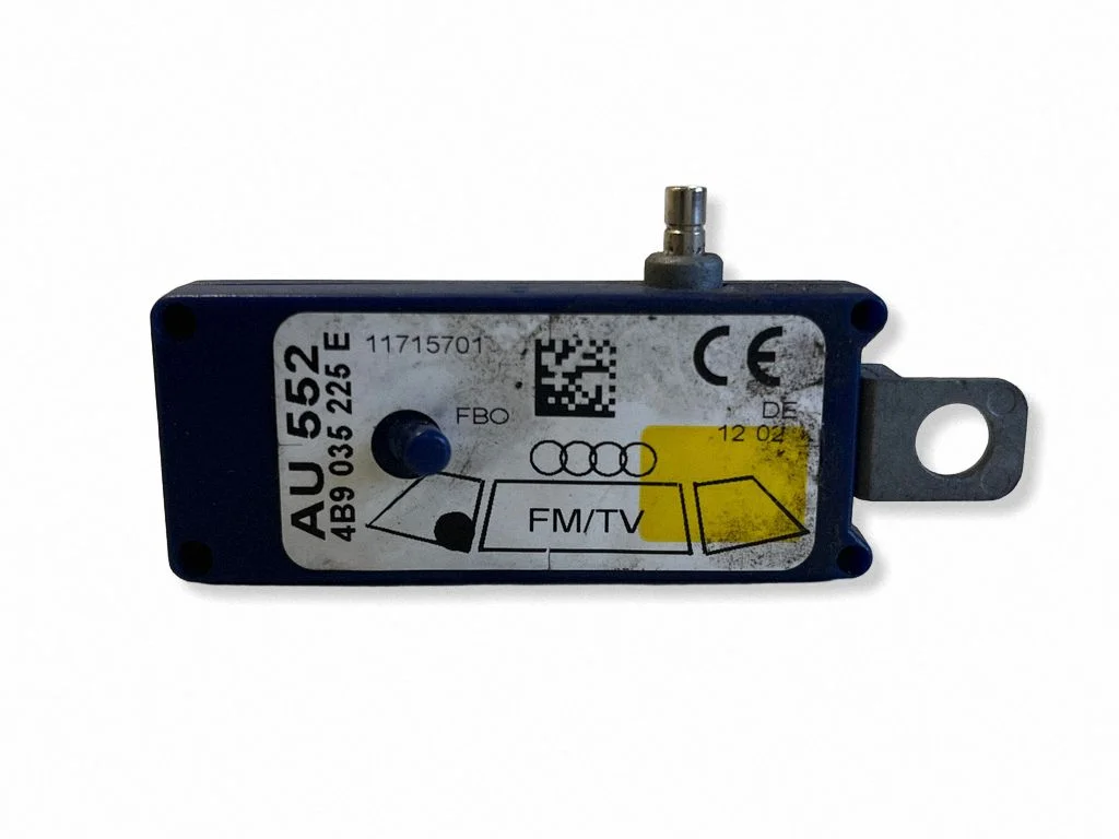 Aerial antenna amplifier 4B9035225E