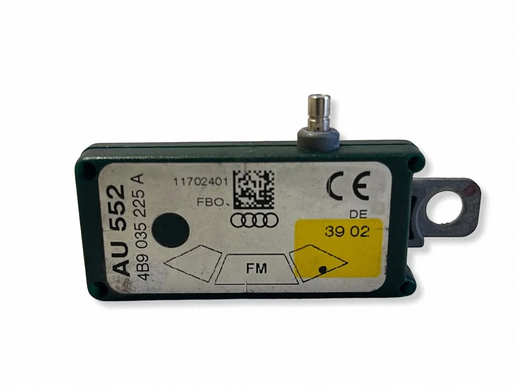 Aerial antenna amplifier 4B9035225A