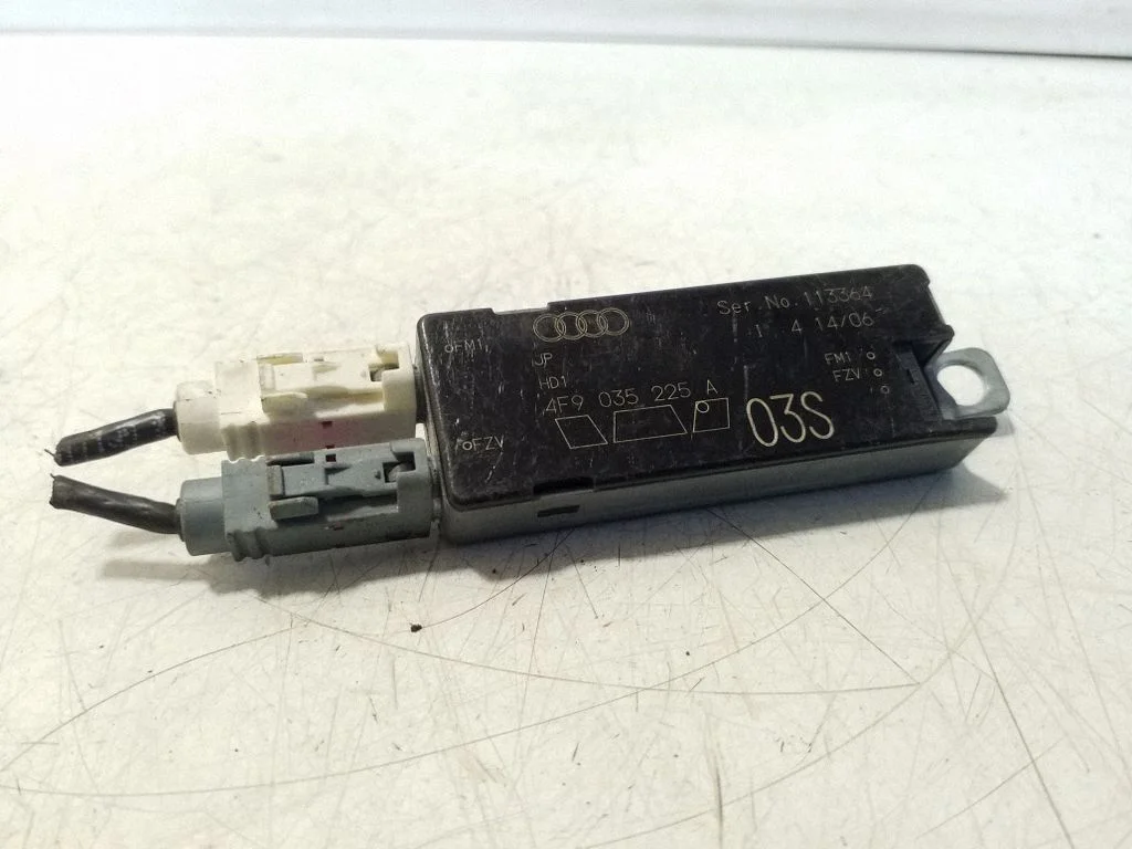 Antenas pastiprinātājs – Audi A6 Allroad C6 (2006-2011)