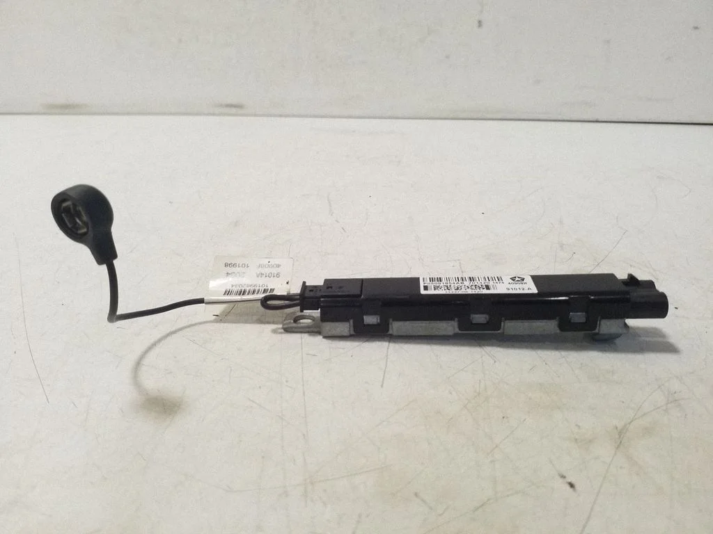Wzmacniacz antenowy – Jeep Grand Cherokee (2010-2021)