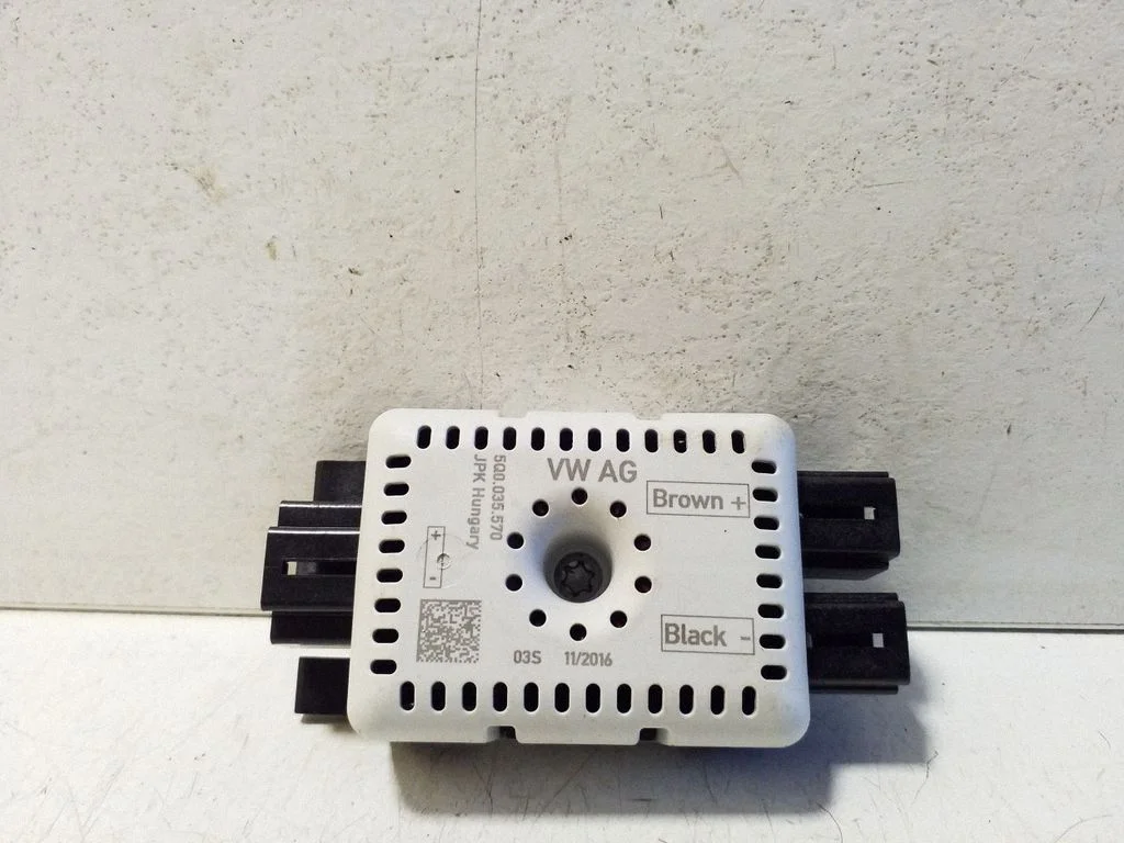 Antenni võimendi 5Q0035570