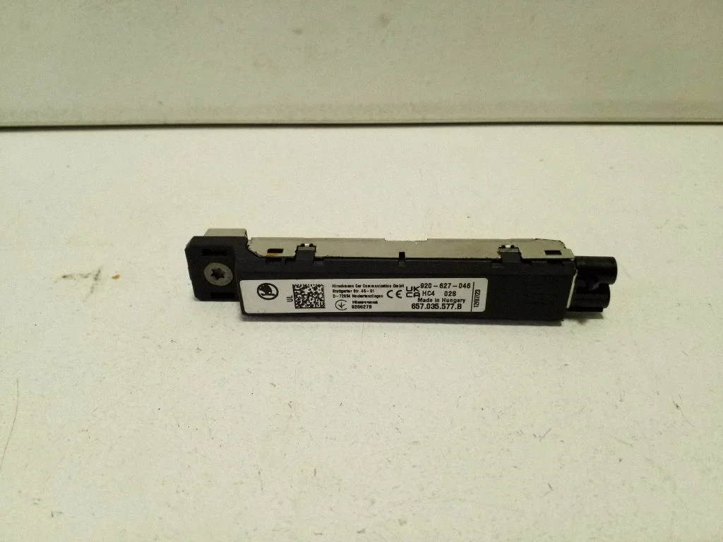 Antenas pastiprinātājs 657035577B