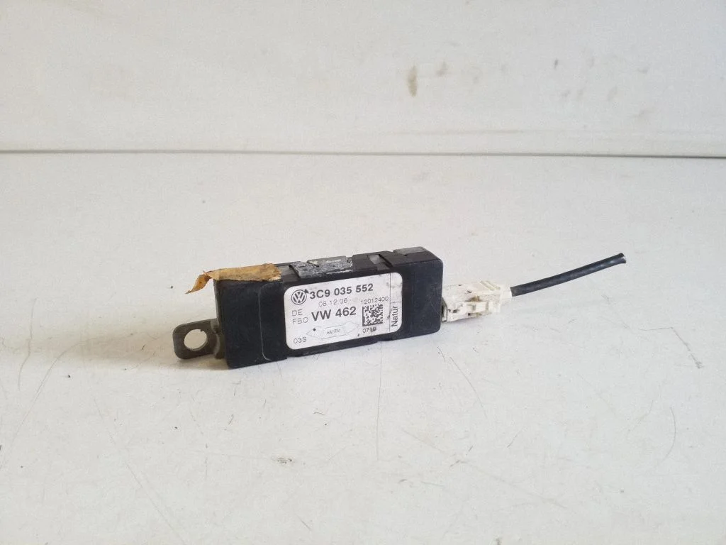 Antenni võimendi 3C9035552