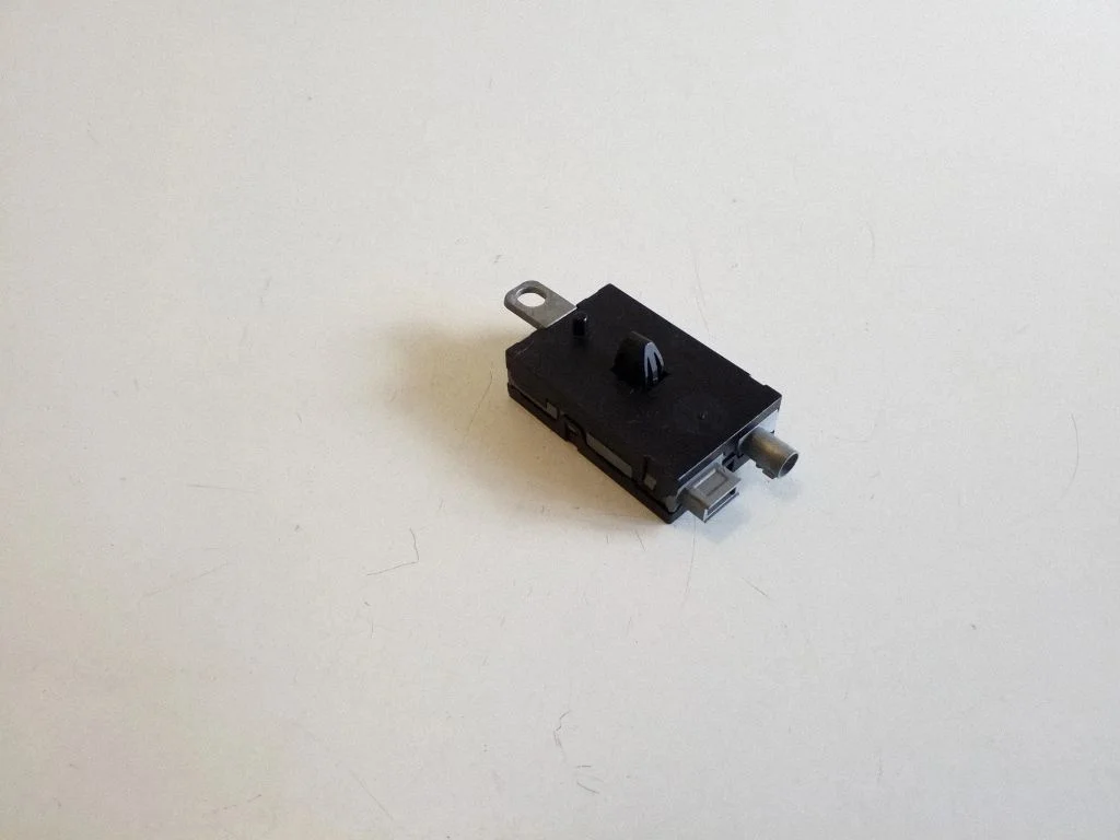 Antenas pastiprinātājs 7CP118C847CA