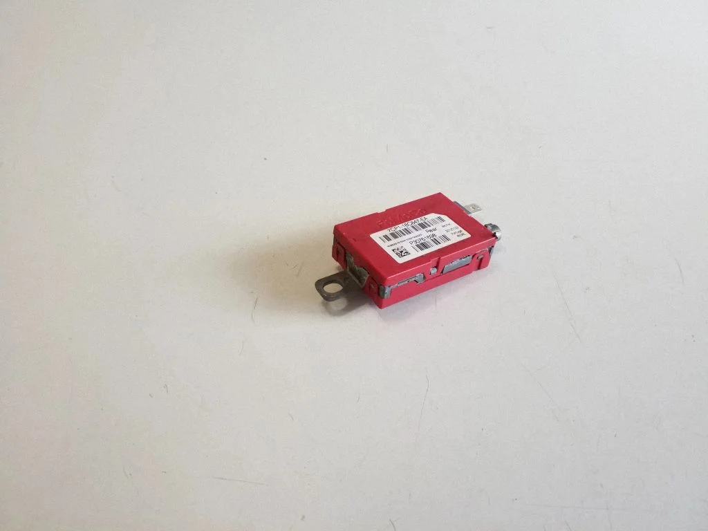 Antenas pastiprinātājs 7CP118C847EA
