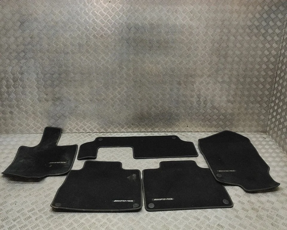 Paklājiņu komplekts A1676802508