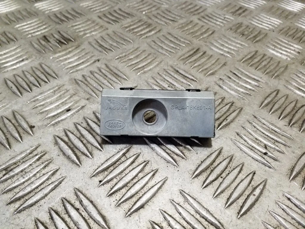 Antenas pastiprinātājs CPLA18K891AA