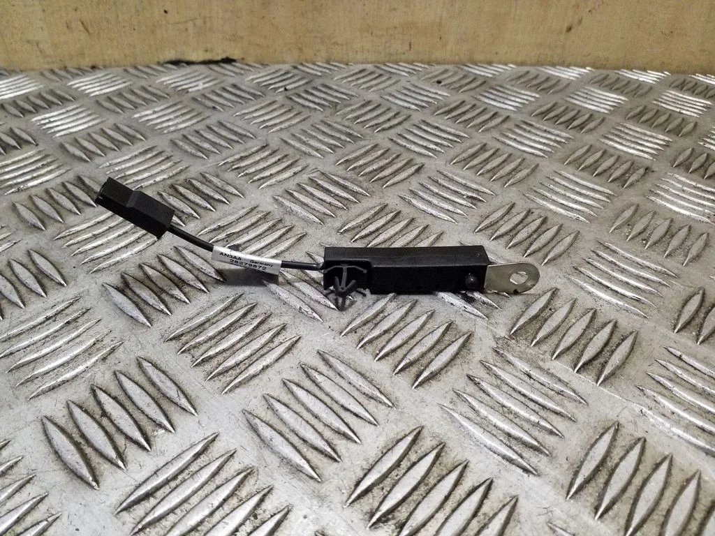 Antenas pastiprinātājs BS7T18K891DA