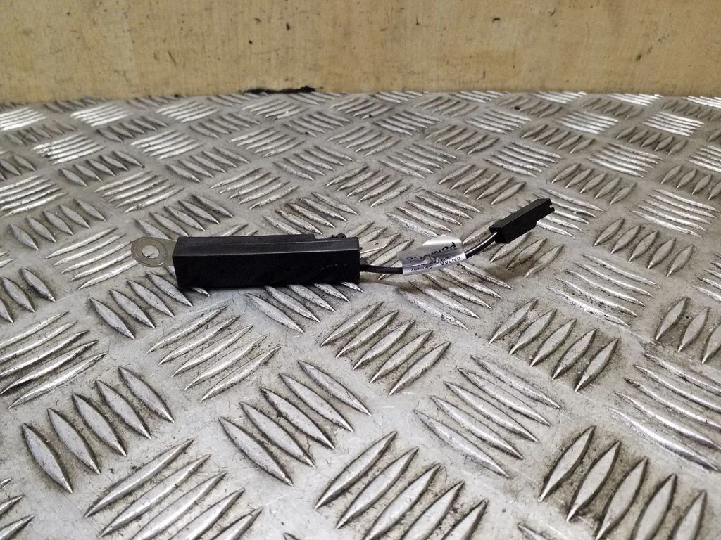 Antenas pastiprinātājs BS7T18K891BA