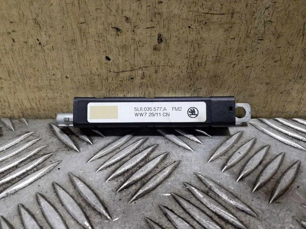 Aerial antenna amplifier 5L6035577A