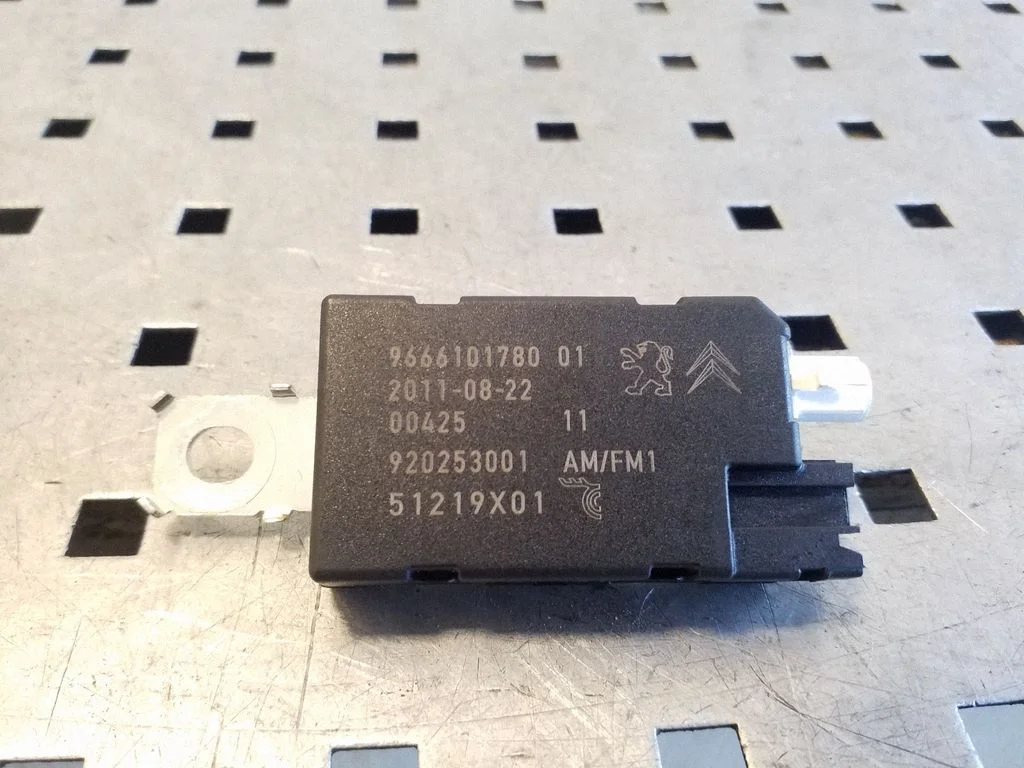 Antenni võimendi 9666101780