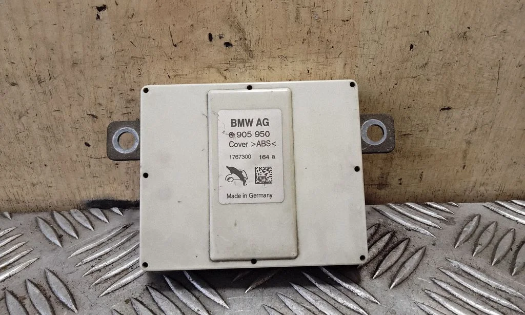 Aerial antenna amplifier 6905950