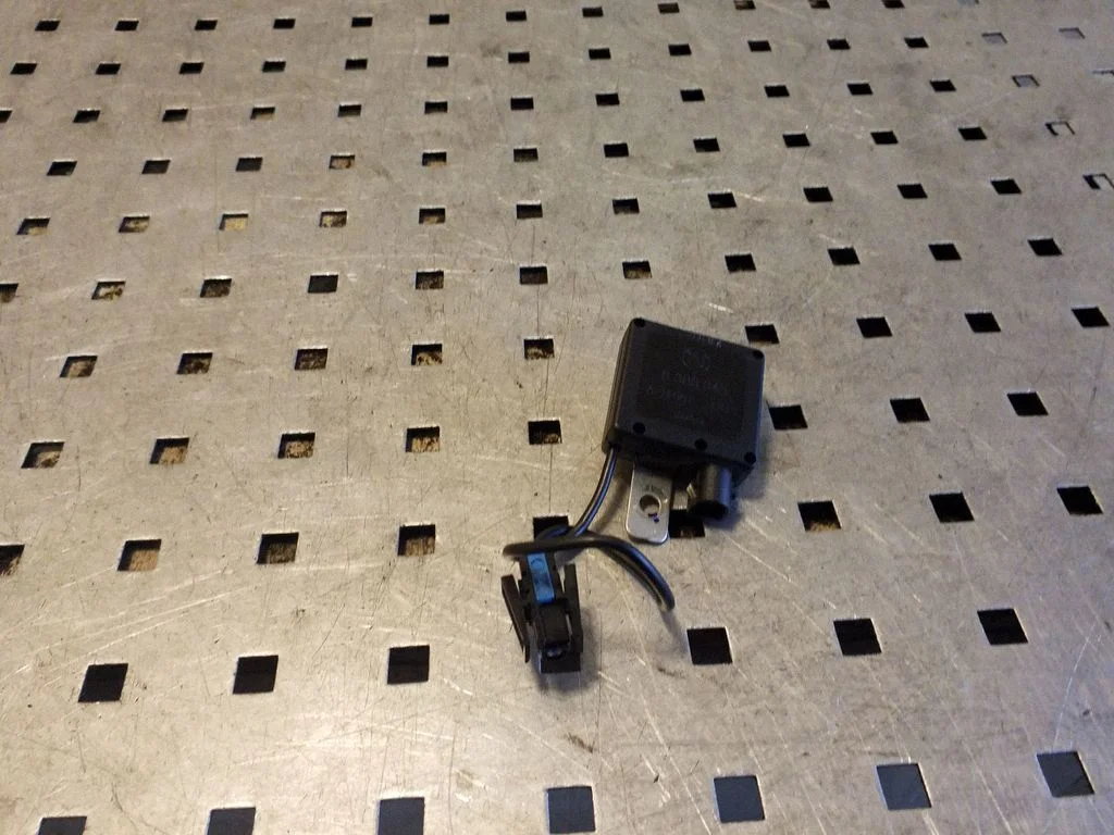 Aerial antenna amplifier 8380945