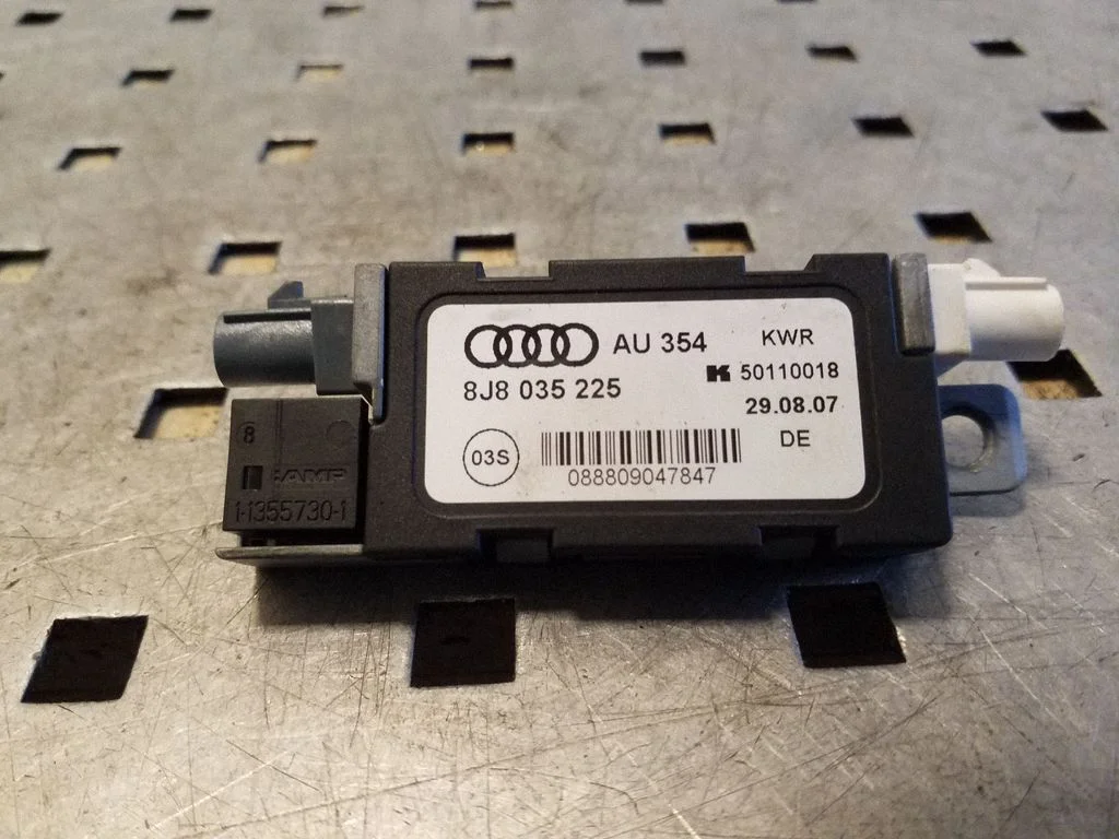 Aerial antenna amplifier 113557301