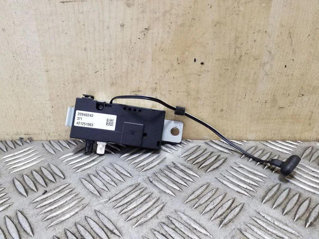 Antenas pastiprinātājs 20940242