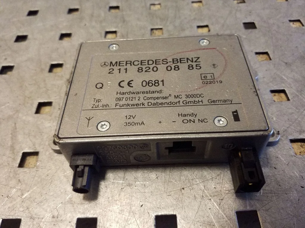 Antenas pastiprinātājs 2118200885