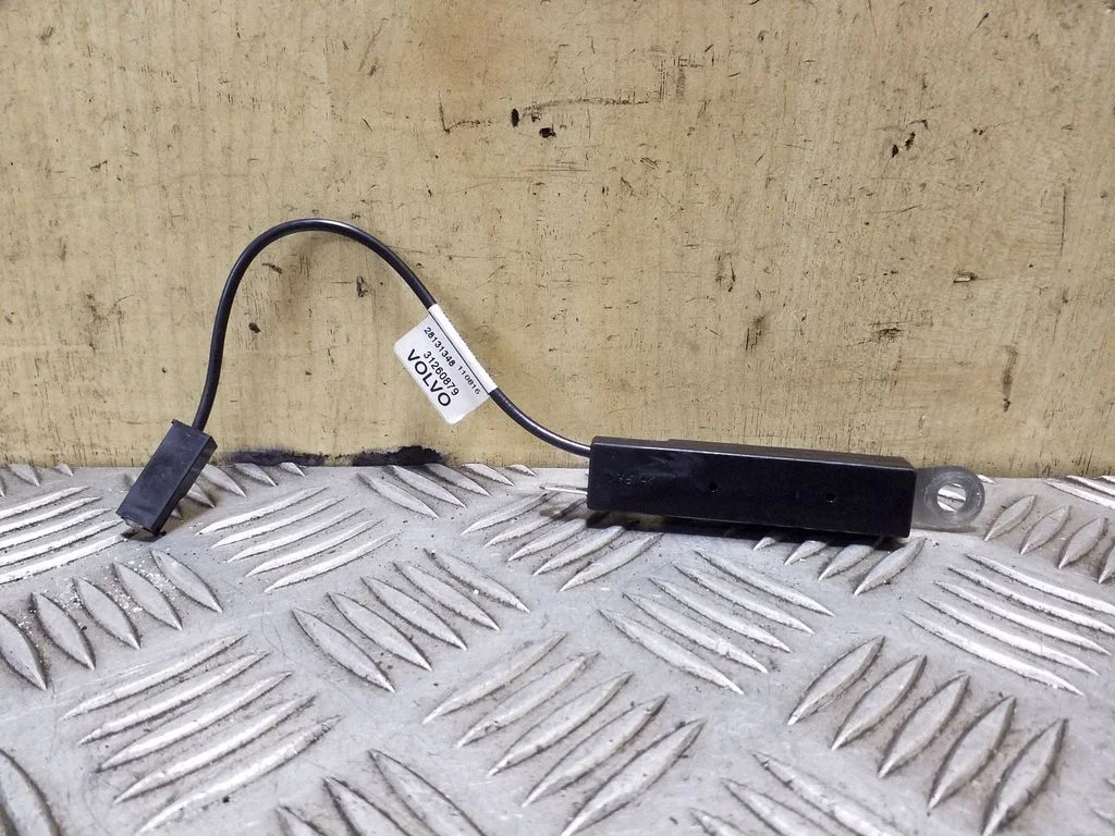 Aerial antenna amplifier – Volvo S60 (2011-2013)