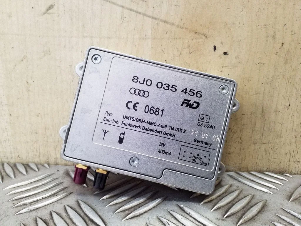 Antenas pastiprinātājs 8J0035456