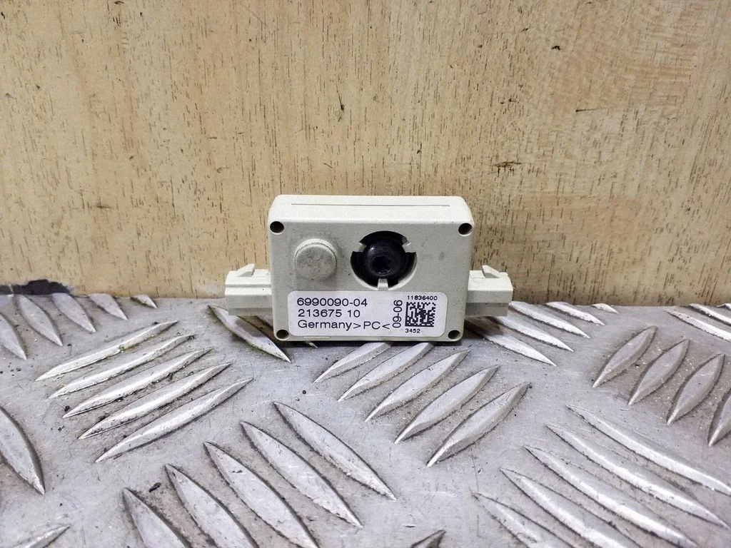 Antenni võimendi 6990090