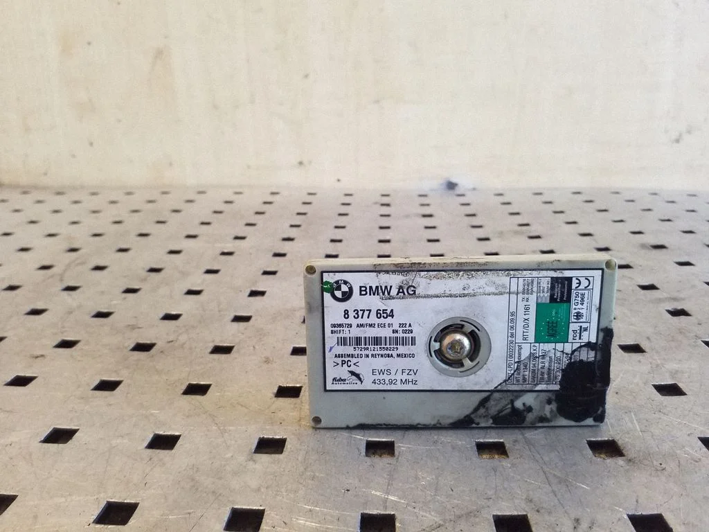 Aerial antenna amplifier 8377654