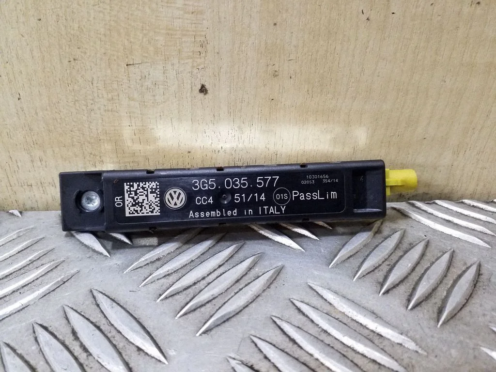 Aerial antenna amplifier 3G5035577