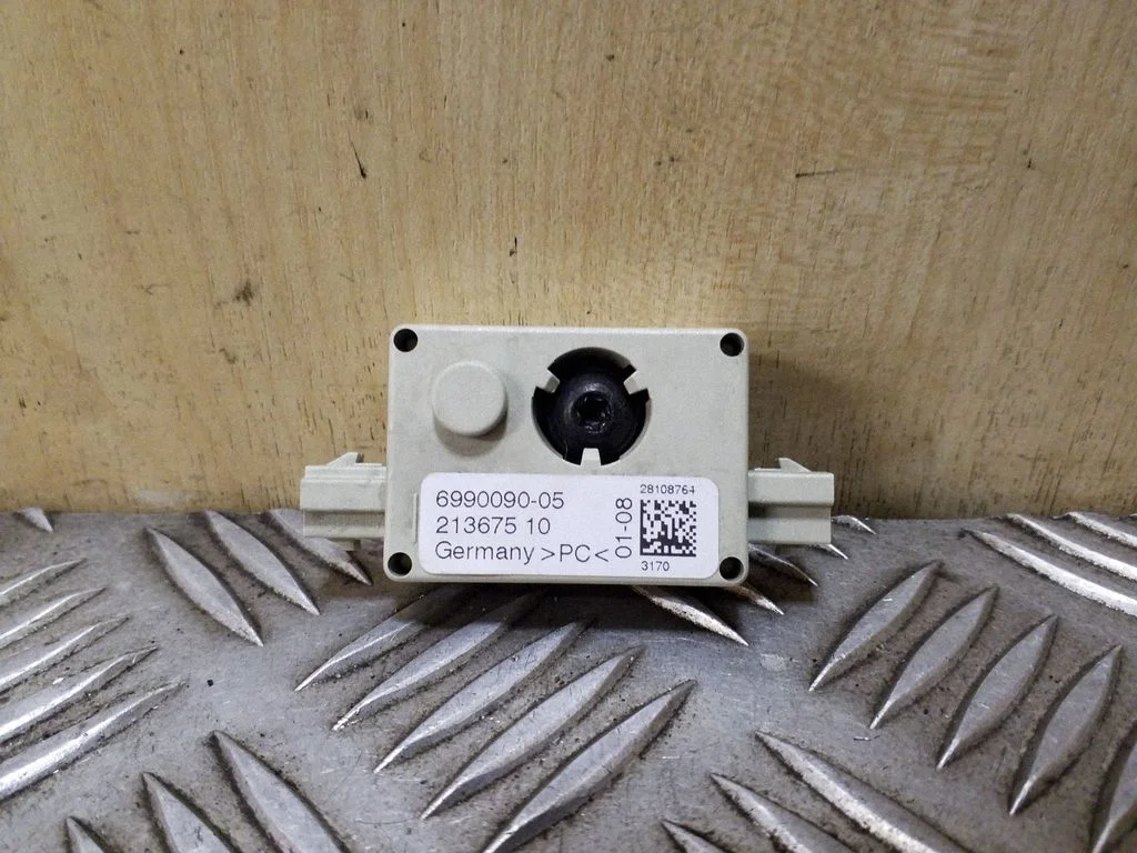 Aerial antenna amplifier 6990090