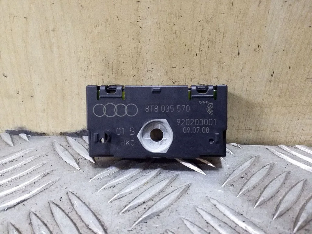 Aerial antenna amplifier 8T8035570