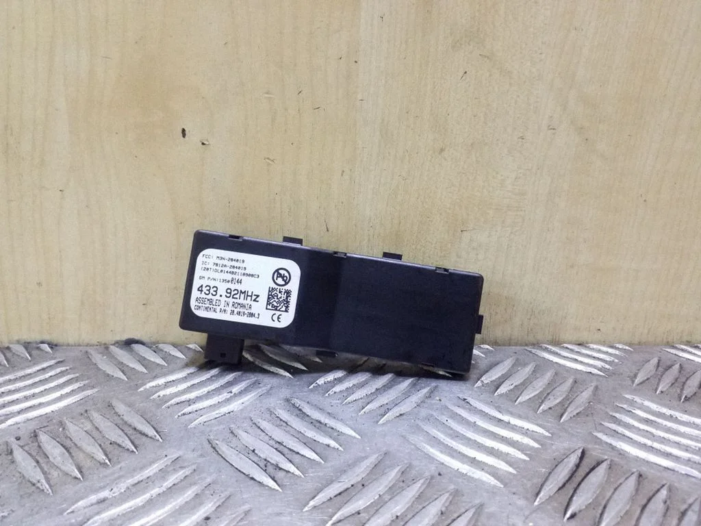 Aerial antenna amplifier 13500144