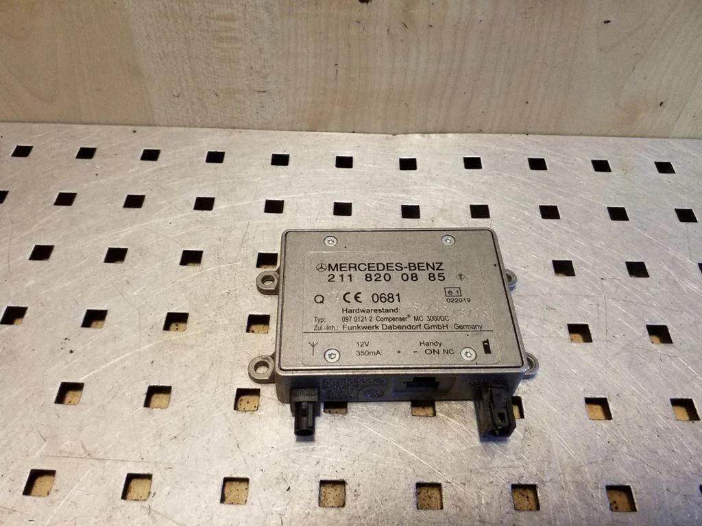 Antenas pastiprinātājs 2118200885