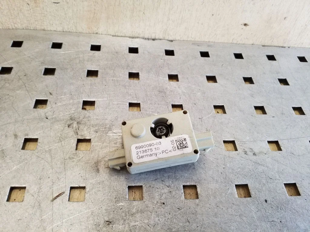 Antenas pastiprinātājs – BMW 3. sērija E90 E91 (2005-2012)