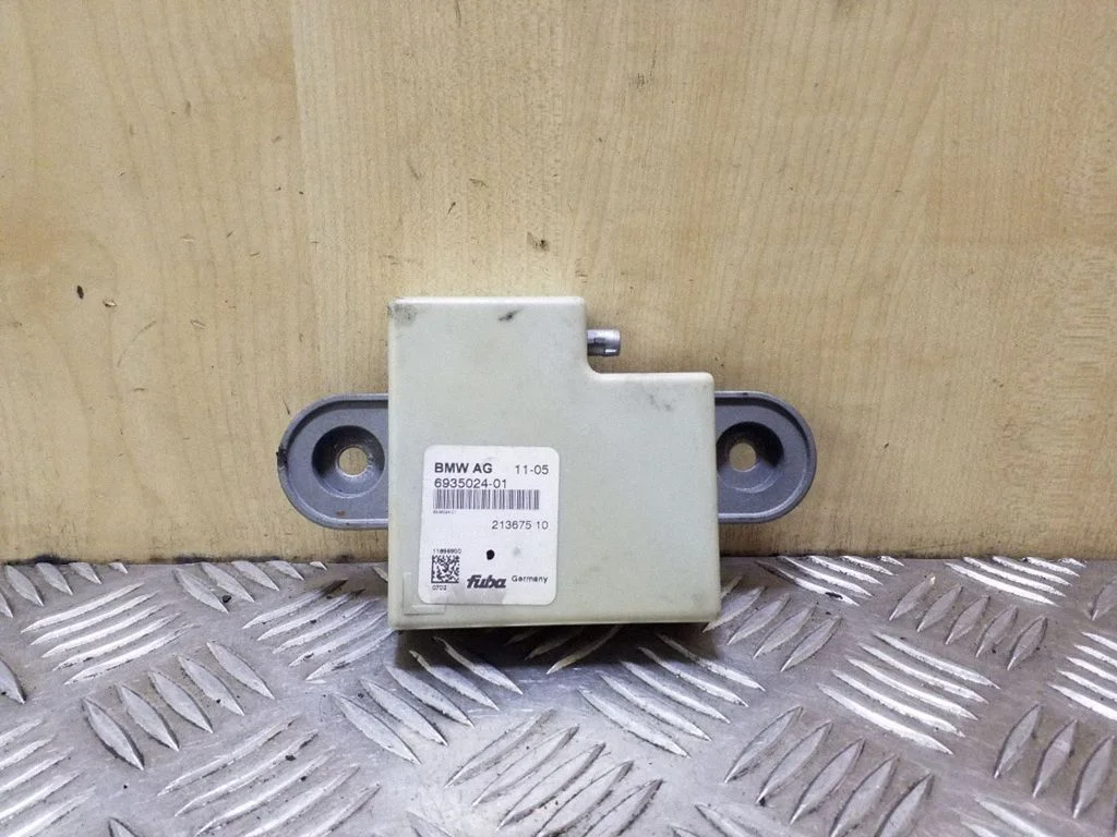 Aerial antenna amplifier 6935024