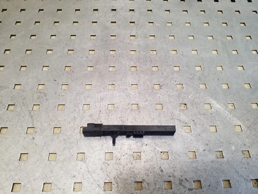 Aerial antenna amplifier 9672409080