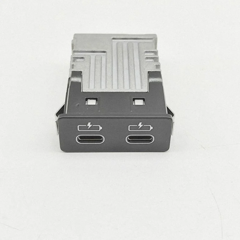 USB ligzda – BMW X3 G01 (2018-2024)