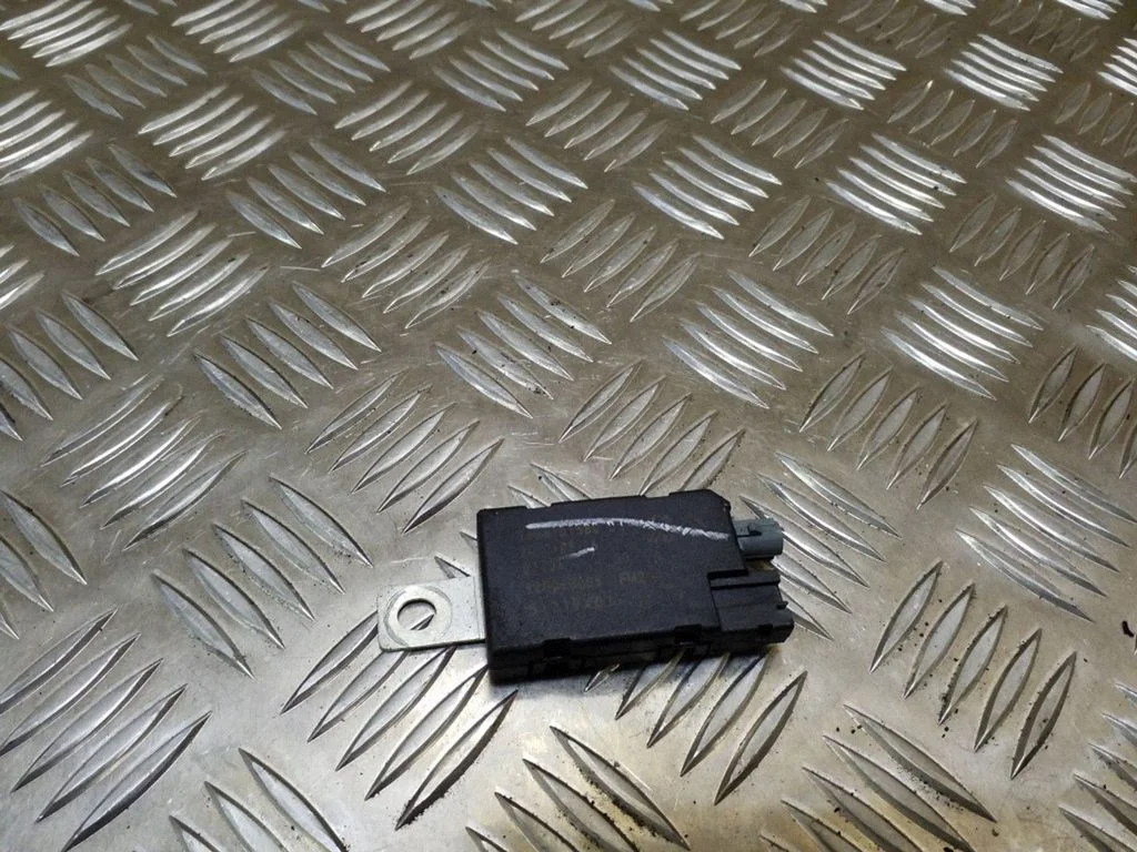 Wzmacniacz antenowy – Peugeot 508 RXH (2011-2018)
