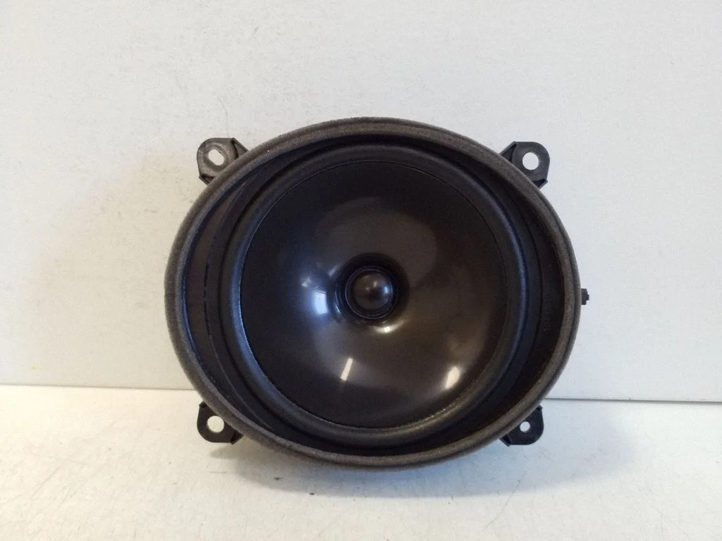 Front door speaker – Toyota bZ4X (2022-)