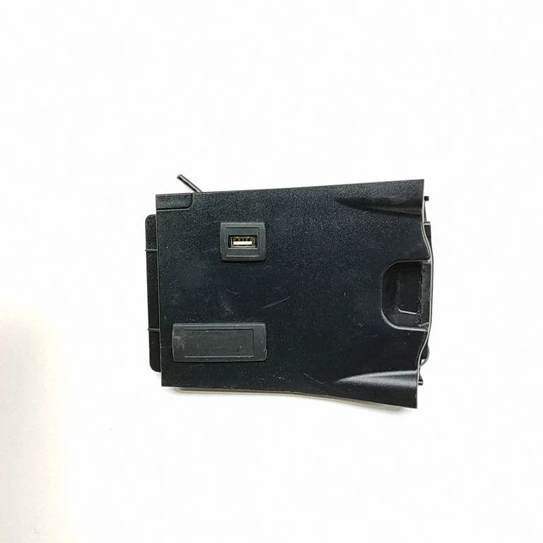 USB ligzda A2468230411